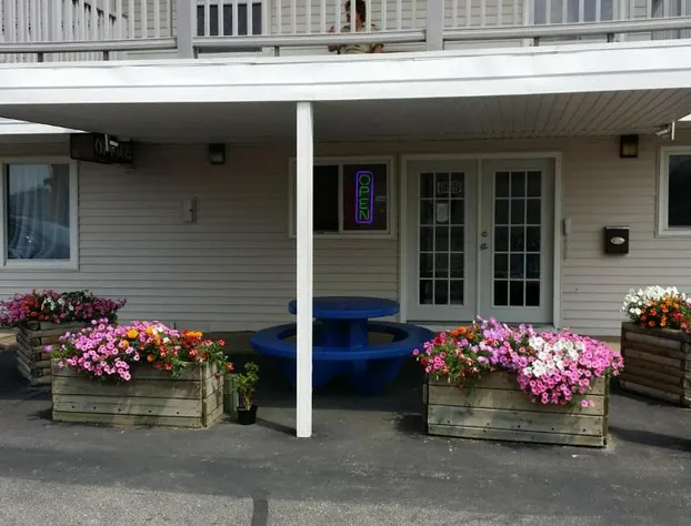 Rodeway Inn La Crosse hotel detail image 1