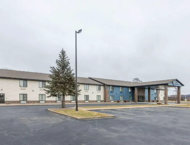 AmericInn by Wyndham Prairie du Chien hotel detail image 1