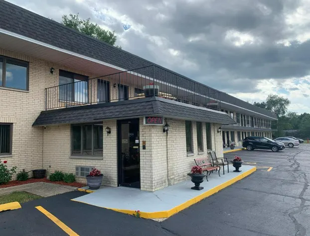 Geneva Wells Inn hotel detail image 1