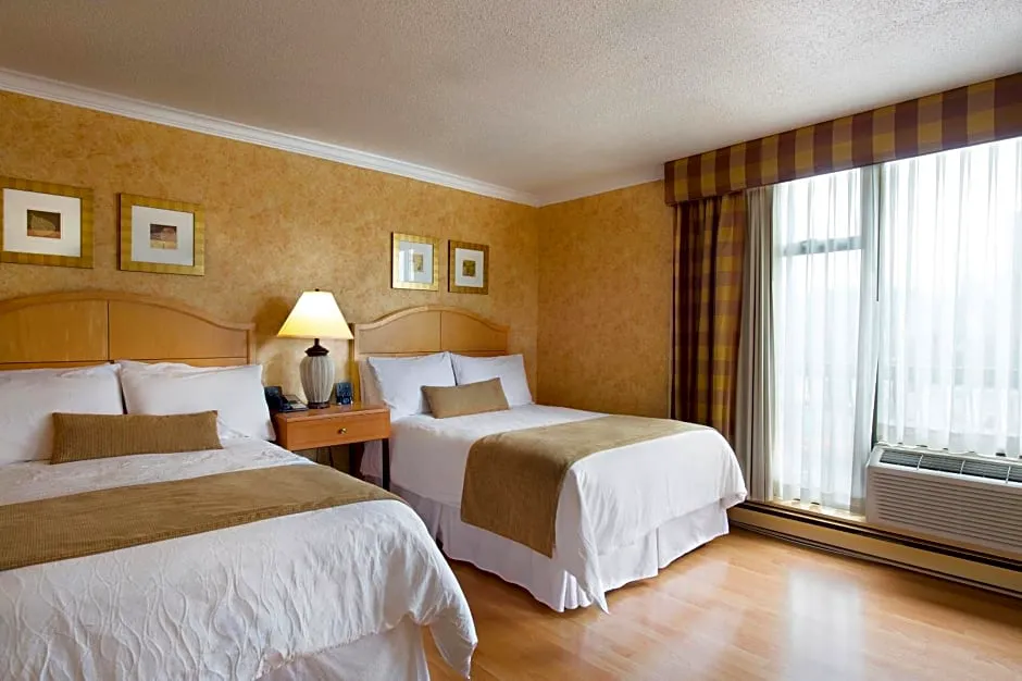 Sunset Inn and Suites hotel hero