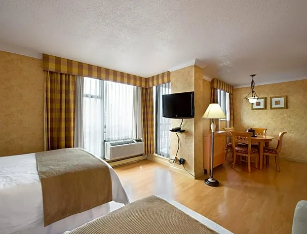 Sunset Inn and Suites hotel detail image 4