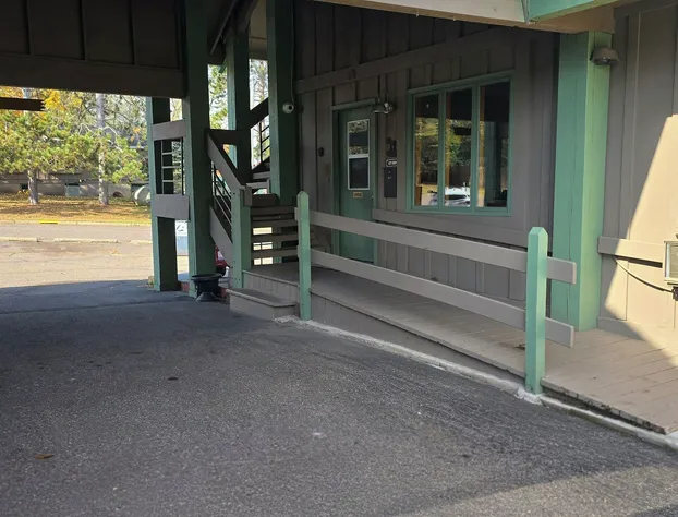 Timber Inn hotel detail image 4