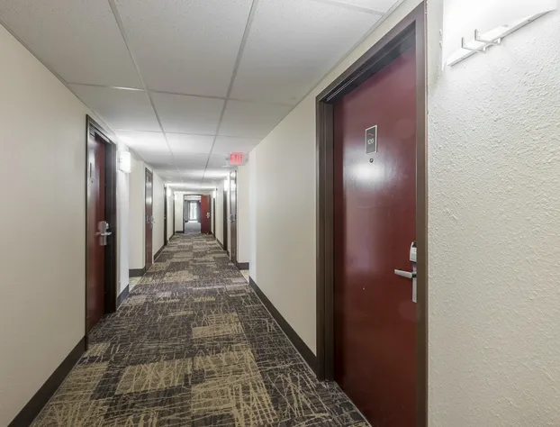 Red Roof Inn Vermillion - U of South Dakota hotel detail image 4