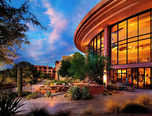 Sheraton Grand at Wild Horse Pass hotel detail image 2