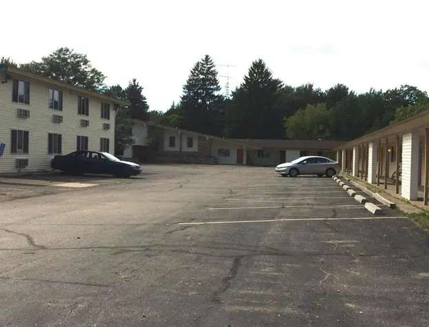 Rapids Inn and Suites hotel detail image 1