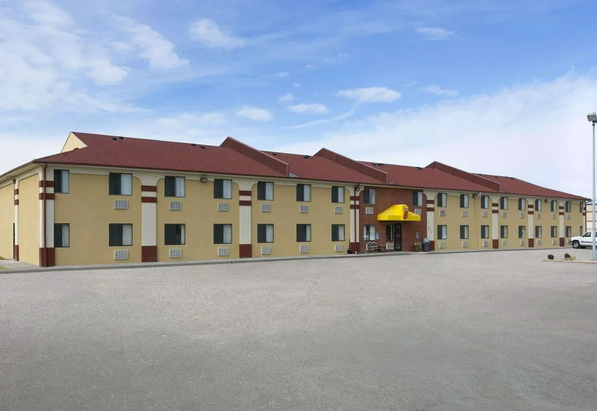 Super 8 by Wyndham Park City/North Wichita Area hotel hero