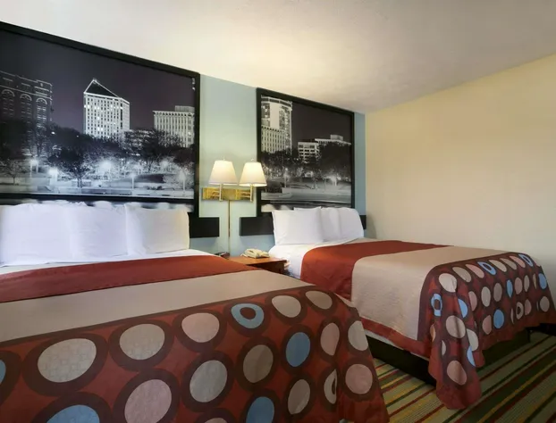 Super 8 by Wyndham Park City/North Wichita Area hotel detail image 4