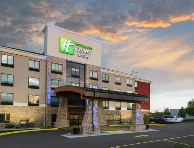 Holiday Inn Express Hotel & Suites Bismarck by IHG hotel detail image 1