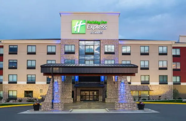 Holiday Inn Express Hotel & Suites Bismarck by IHG hotel detail image 3