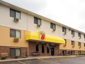 Super 8 by Wyndham Omaha NE hotel hero