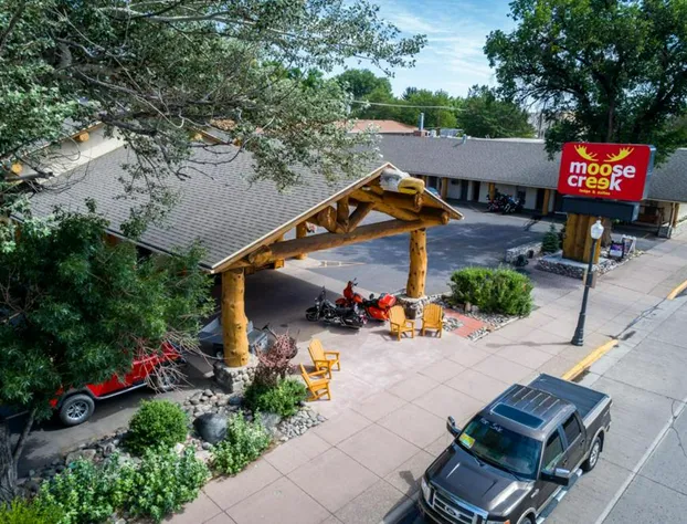 Moose Creek Lodge & Suites hotel detail image 4