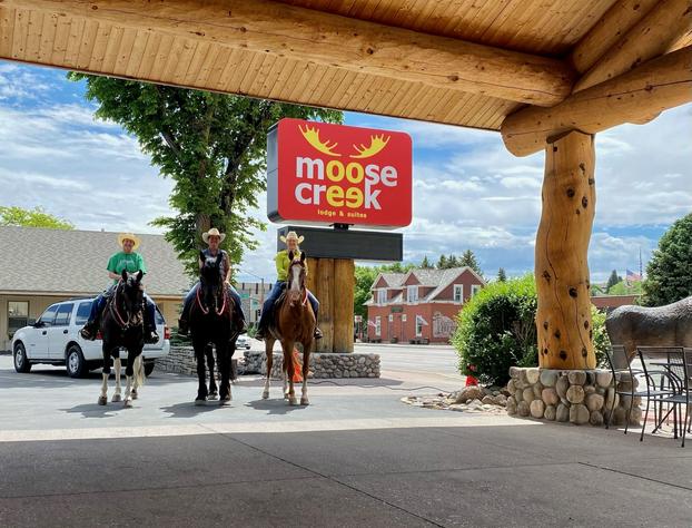 Moose Creek Lodge & Suites hotel detail image 1