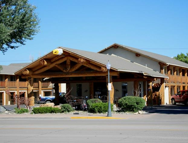 Moose Creek Lodge & Suites hotel detail image 2
