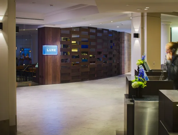 Delta Hotels by Marriott Victoria Ocean Pointe Resort hotel detail image 4