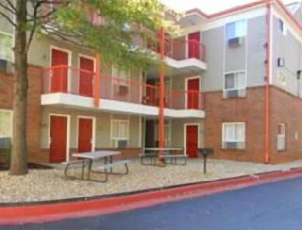 Stay Inn & Suites hotel detail image 3