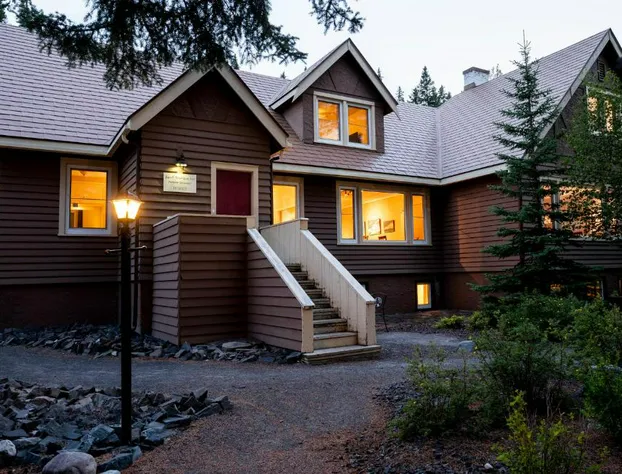 Banff Boutique Inn - Adults only hotel detail image 2