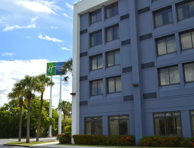 Holiday Inn Express & Suites Miami - Hialeah by IHG hotel detail image 3