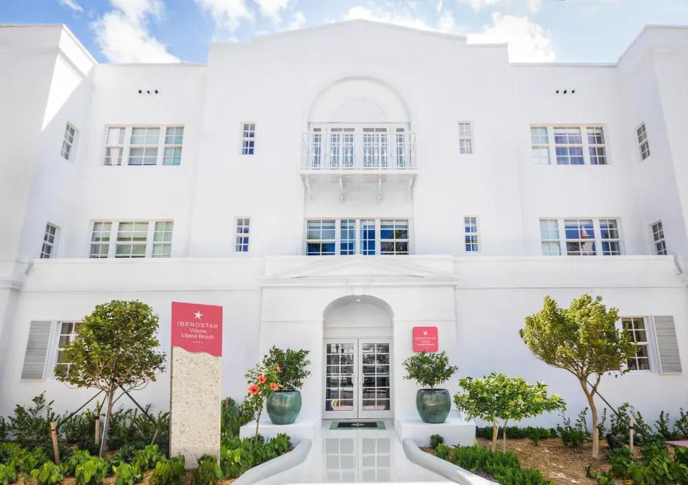 Iberostar Waves Miami Beach hotel hero