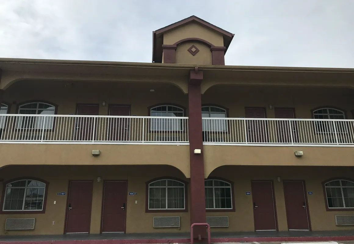 Camelot Inn & Suites Veterans Memorial NW Houston hotel hero