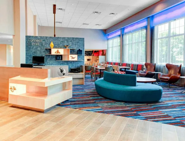 Fairfield Inn & Suites by Marriott Cape Cod Hyannis hotel detail image 4