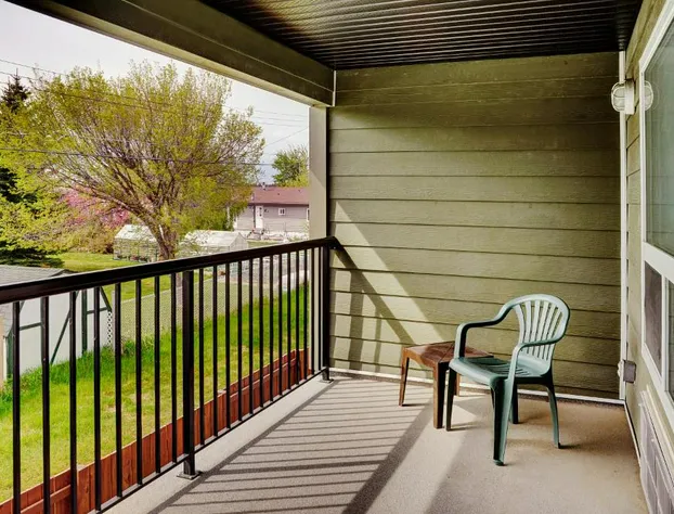 Lakeview Inns & Suites - Edson Airport hotel detail image 2