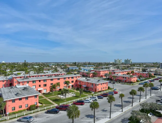 Gulf Winds Beach Resort hotel detail image 4