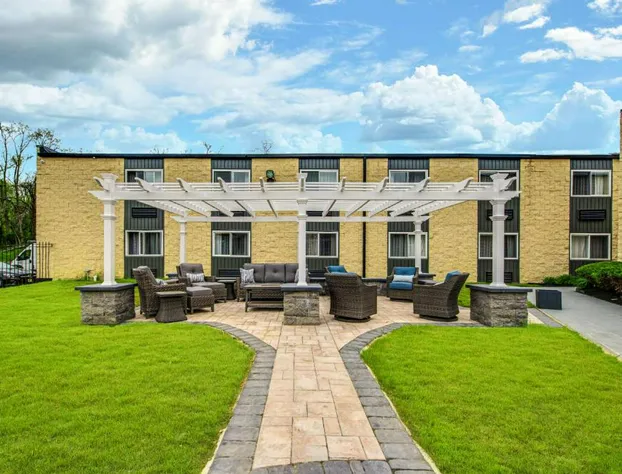 SureStay Plus Hotel by Best Western McGuire AFB Jackson hotel detail image 3