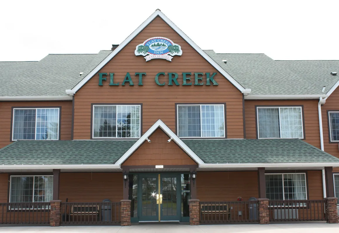 Flat Creek Lodge hotel hero
