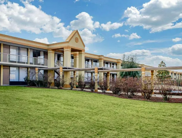 Quality Inn University Area hotel detail image 1