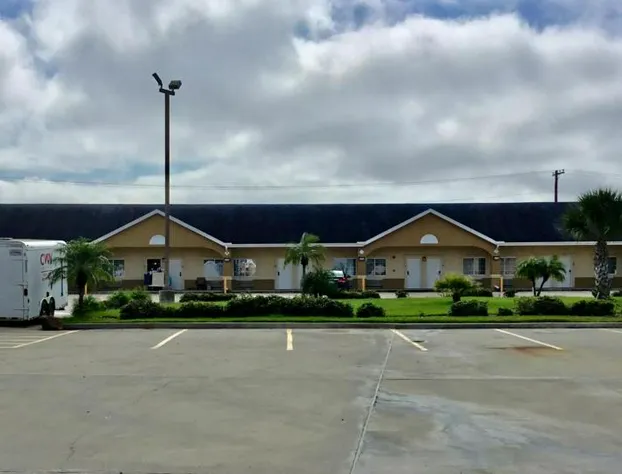 Days Inn by Wyndham Robstown hotel detail image 4