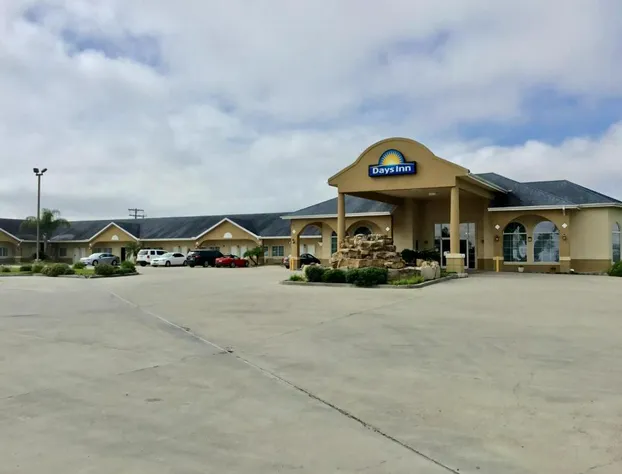 Days Inn by Wyndham Robstown hotel detail image 3