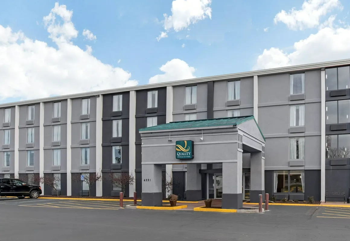 Quality Inn & Suites Lafayette I-65 hotel hero