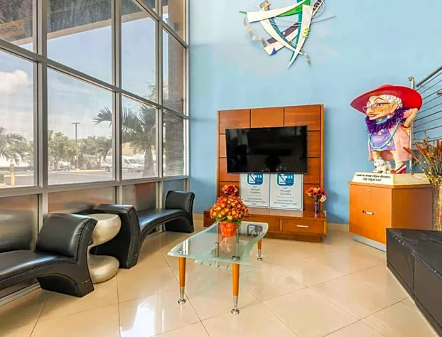 Rodeway Inn & Suites Fort Lauderdale Airport & Cruise Port hotel detail image 3