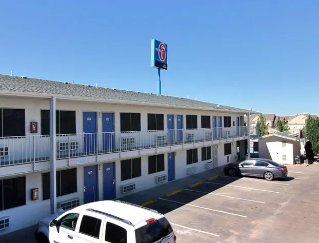 Motel 6 Carlsbad, NM hotel detail image 2