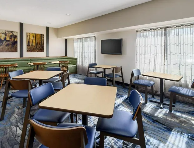 Fairfield Inn & Suites Houston The Woodlands hotel detail image 3