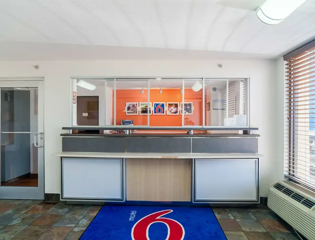 Motel 6 Oklahoma City, OK - South hotel detail image 3