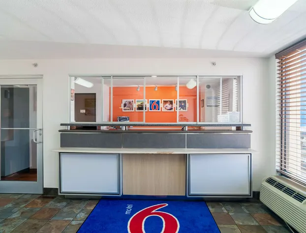 Motel 6 Oklahoma City, OK - South hotel detail image 3