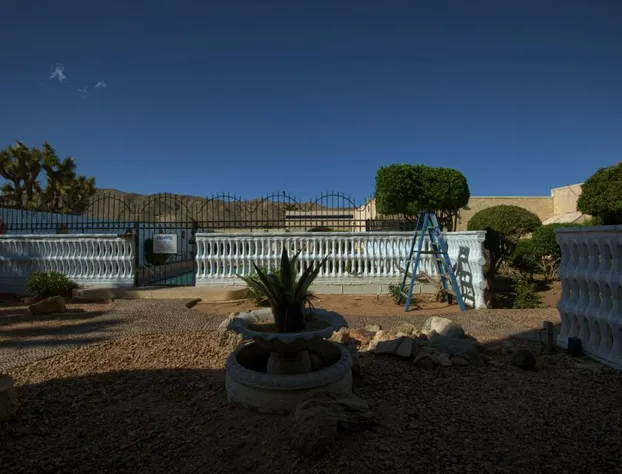 Americas Best Value Inn & Suites Joshua Tree National Park hotel detail image 1