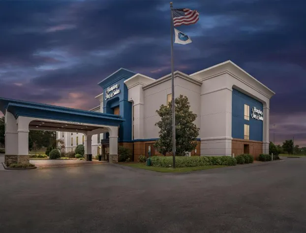 Hampton Inn & Suites Tifton hotel detail image 2