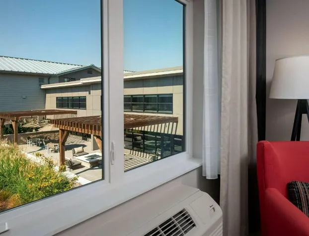 Country Inn & Suites by Radisson, Seattle-Tacoma International Airport, WA hotel detail image 3