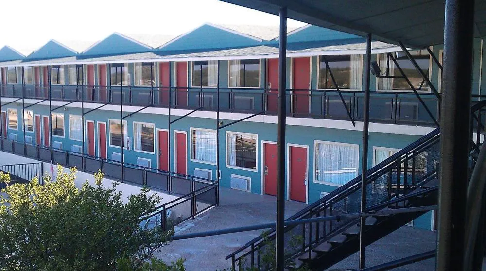 Flagship Inn hotel hero