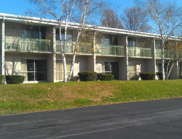 Howard Johnson by Wyndham Newburgh/West Point hotel detail image 1