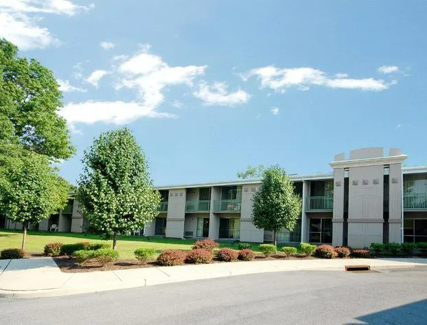 Howard Johnson by Wyndham Newburgh/West Point hotel detail image 2