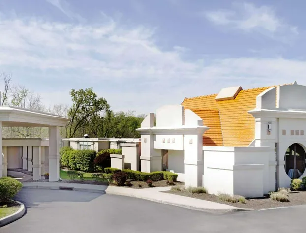 Howard Johnson by Wyndham Newburgh/West Point hotel detail image 3