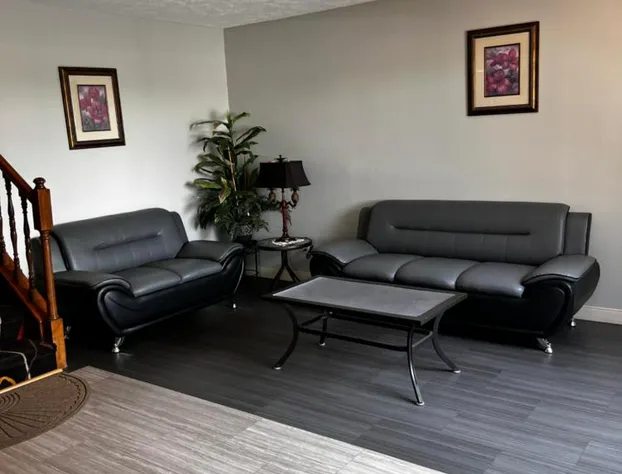 Sky Lodge Inn & Suites hotel detail image 4