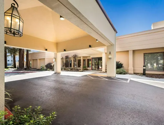 Sonesta Select San Jose Airport hotel detail image 2