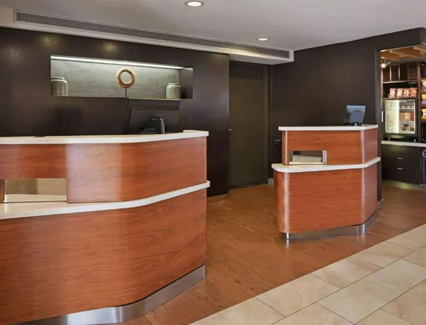 Courtyard by Marriott San Diego Del Mar/Solana Beach hotel detail image 3