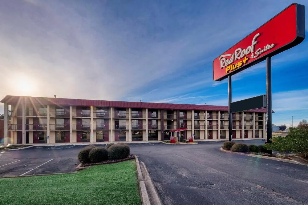 Red Roof Inn PLUS+ Huntsville - Madison hotel hero