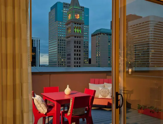 Courtyard by Marriott Denver Downtown hotel detail image 2