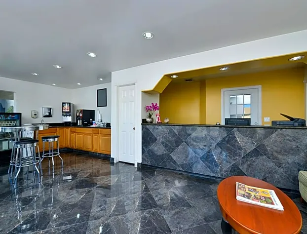 Crown Motel hotel detail image 3